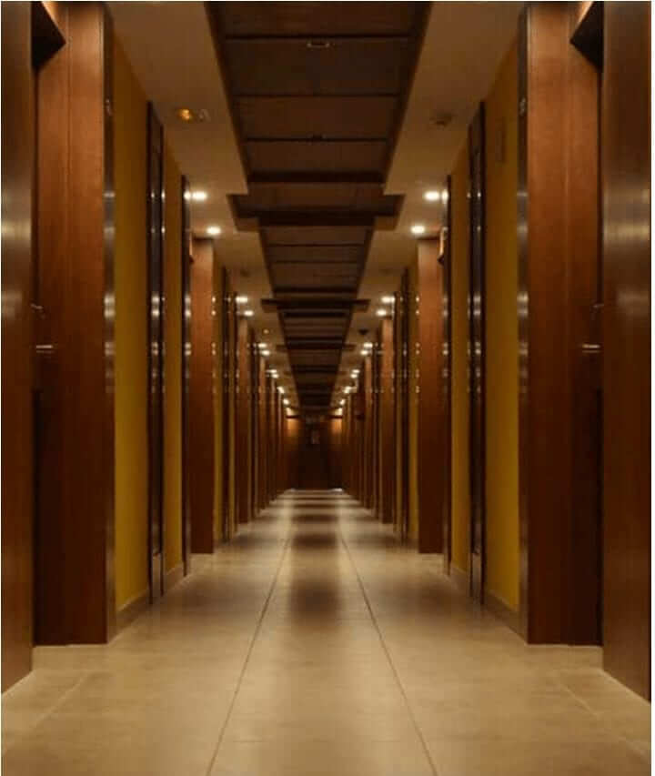 How to Choose Commercial Wood Doors for Your Business