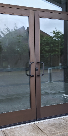 aluminum doors with glass